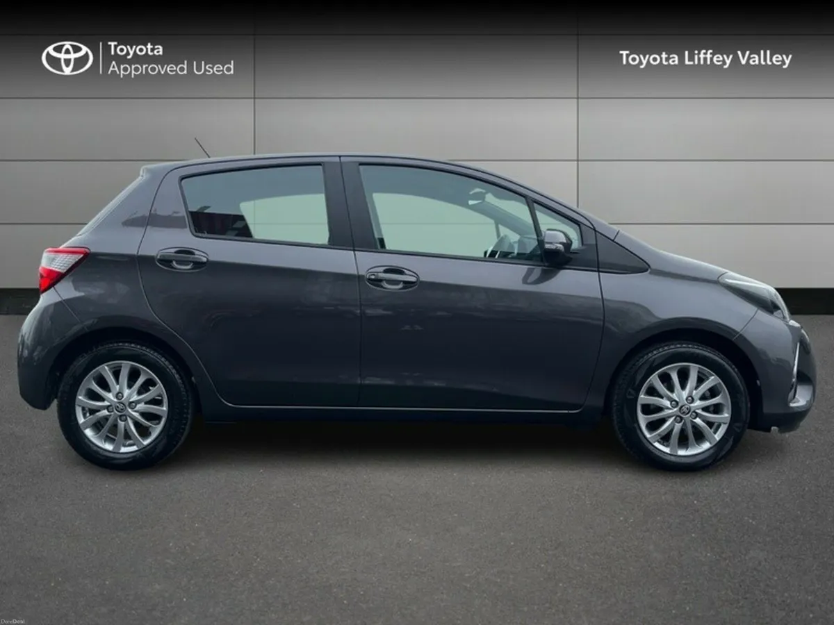 Toyota Yaris 1.0 LUNA 4DR - Image 3
