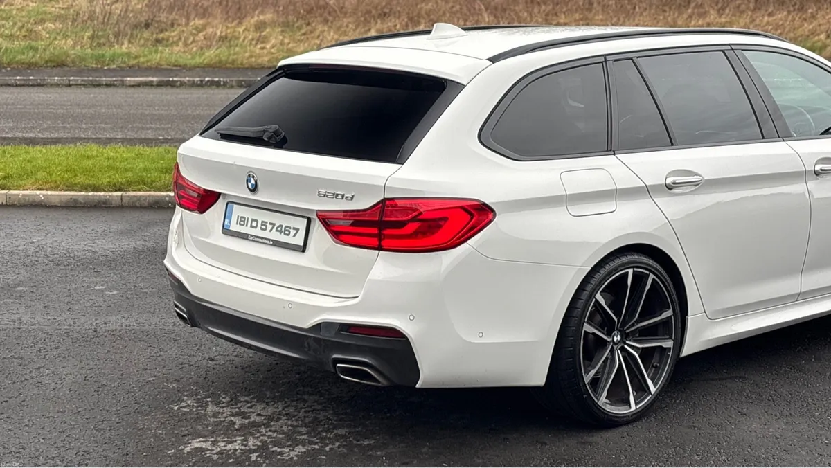 BMW G31 - M-Sport - Auto - Black Leather - Estate - Image 2