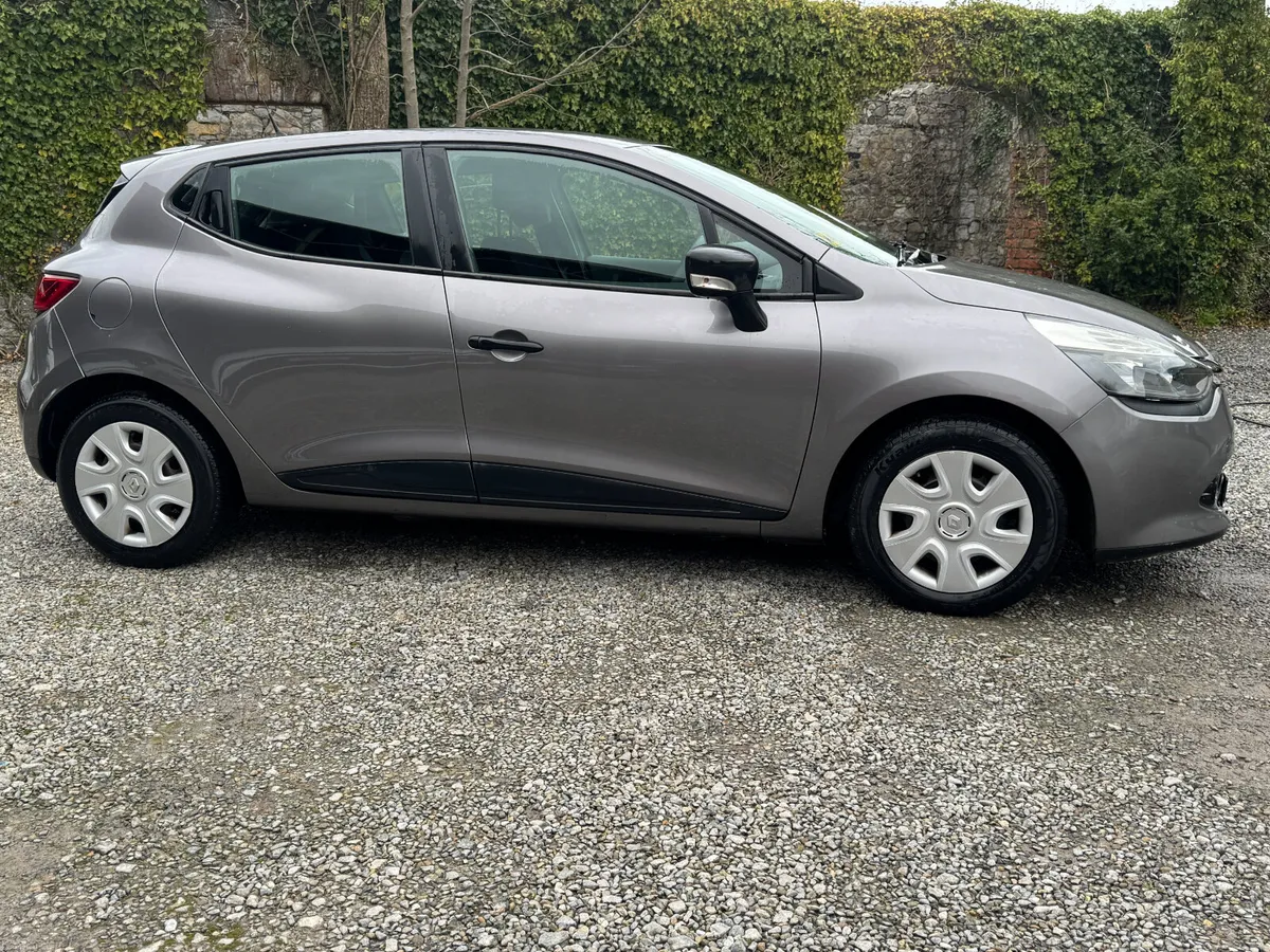 2015 Renault Clio 1.2 Low Mileage - Image 2