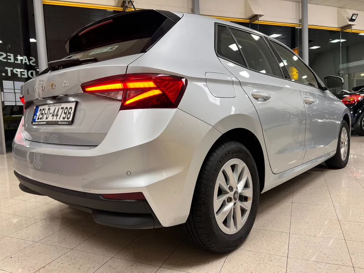 ONLY 8775Kms As New SELECTION TSI High Spec www.bo - Image 4
