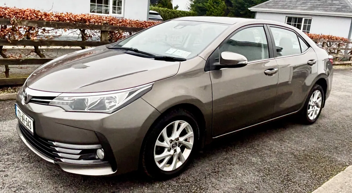 Toyota Corolla 2017 Diesel IMMACULATE - Image 3