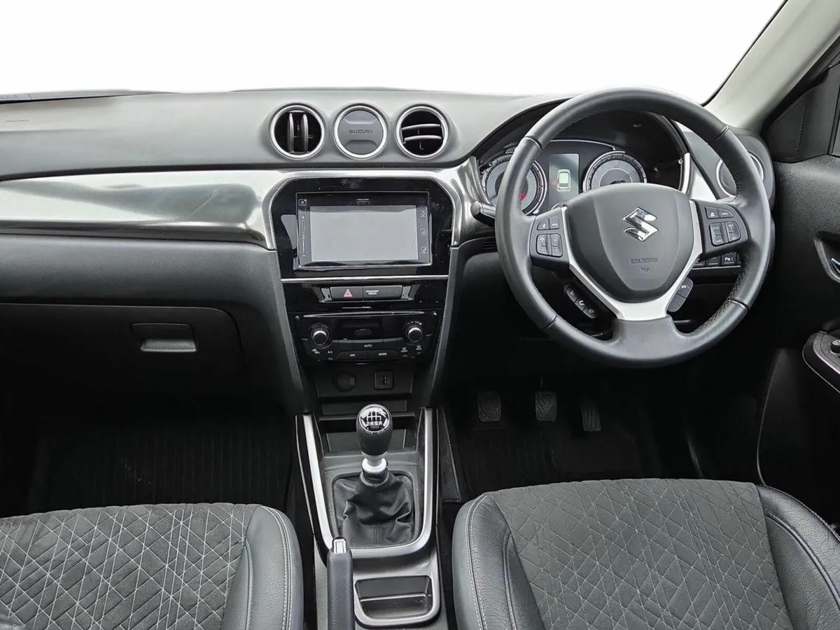 Suzuki Vitara 1.4 Hybrid SZ5 MT - Image 4