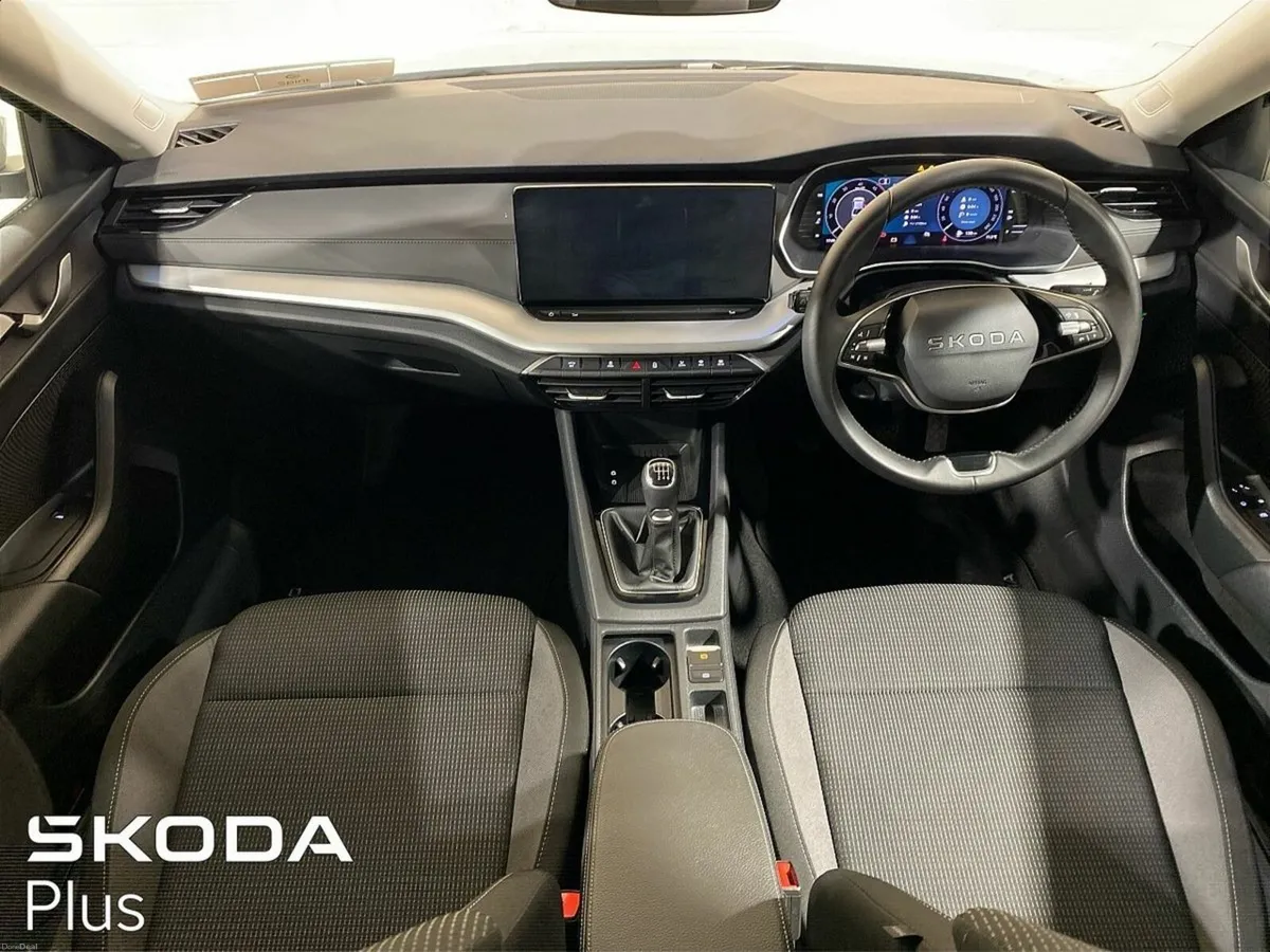 Skoda Octavia Selection 2.0TDI 115bhp - Image 3