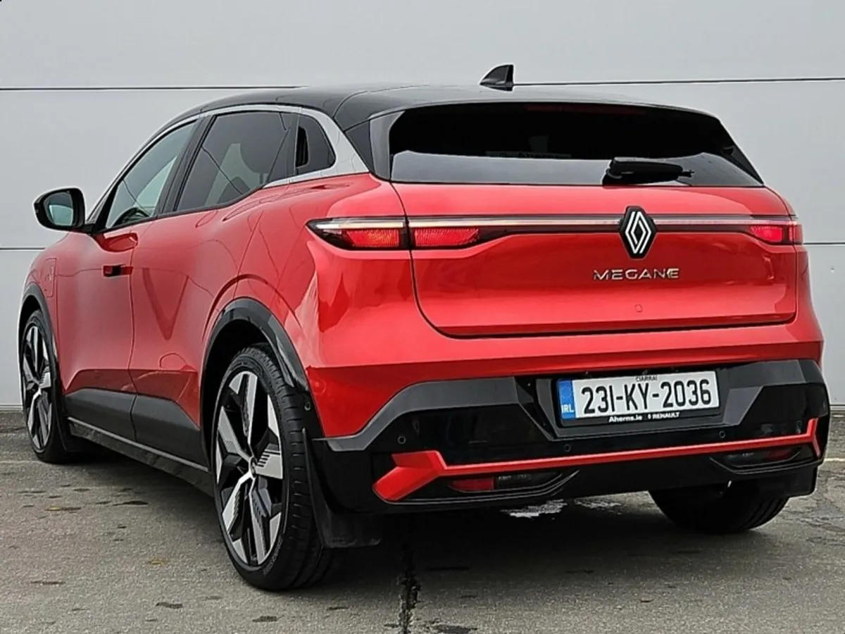 Renault Megane E-Tech EV60 220hp Techno - Image 4