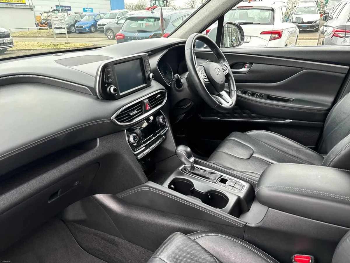 Hyundai Santa Fe 2.2 CRDi 4WD Executive Plus Auto - Image 3