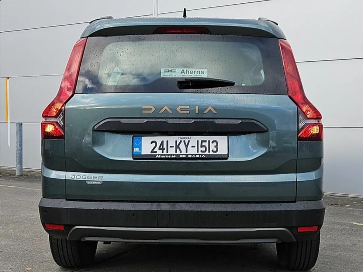 Dacia Jogger HEV 145 Extreme Auto - Image 4