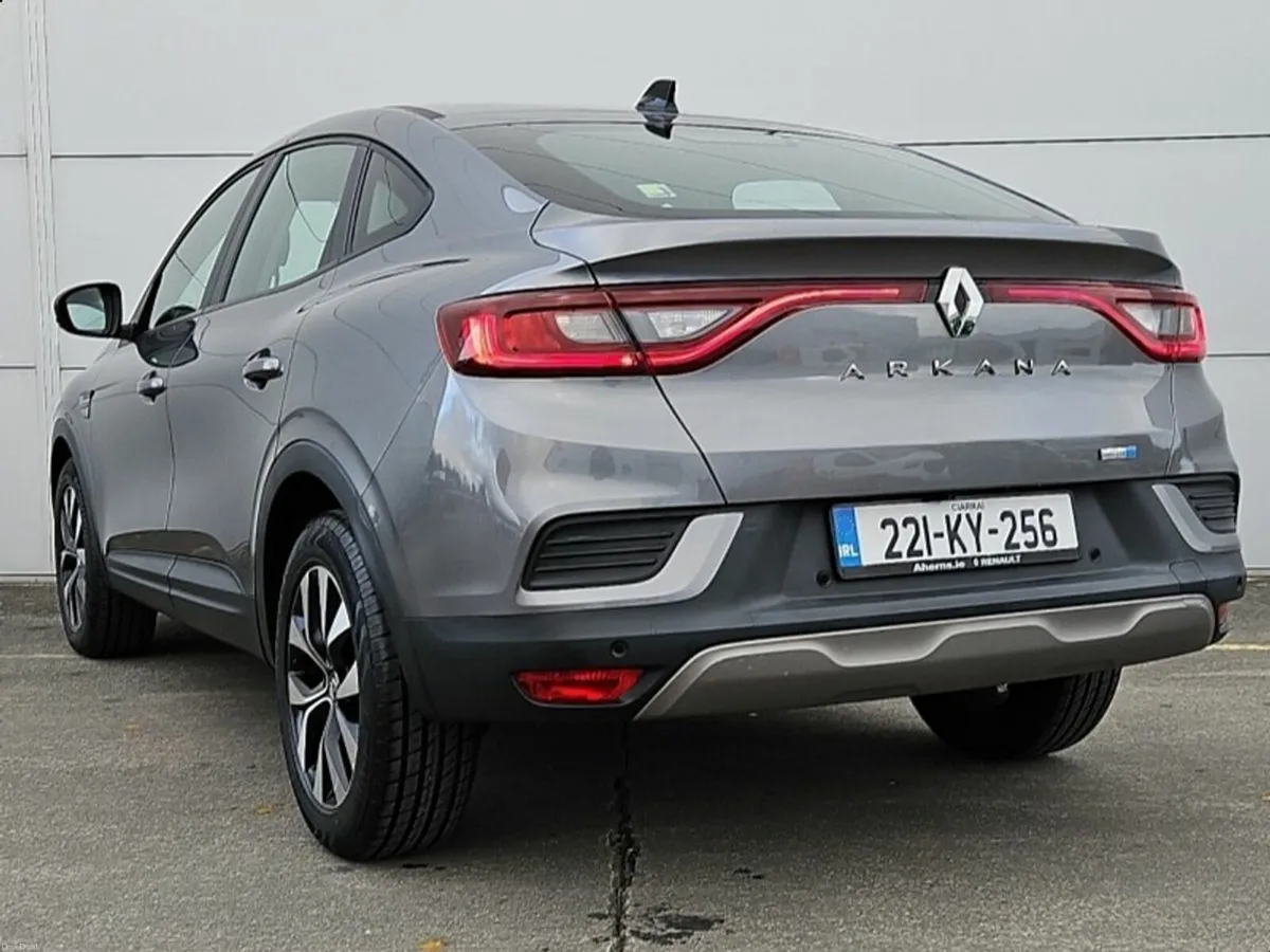 Renault Arkana ICONIC E-TECH HYBRID 145 AUTO - Image 3