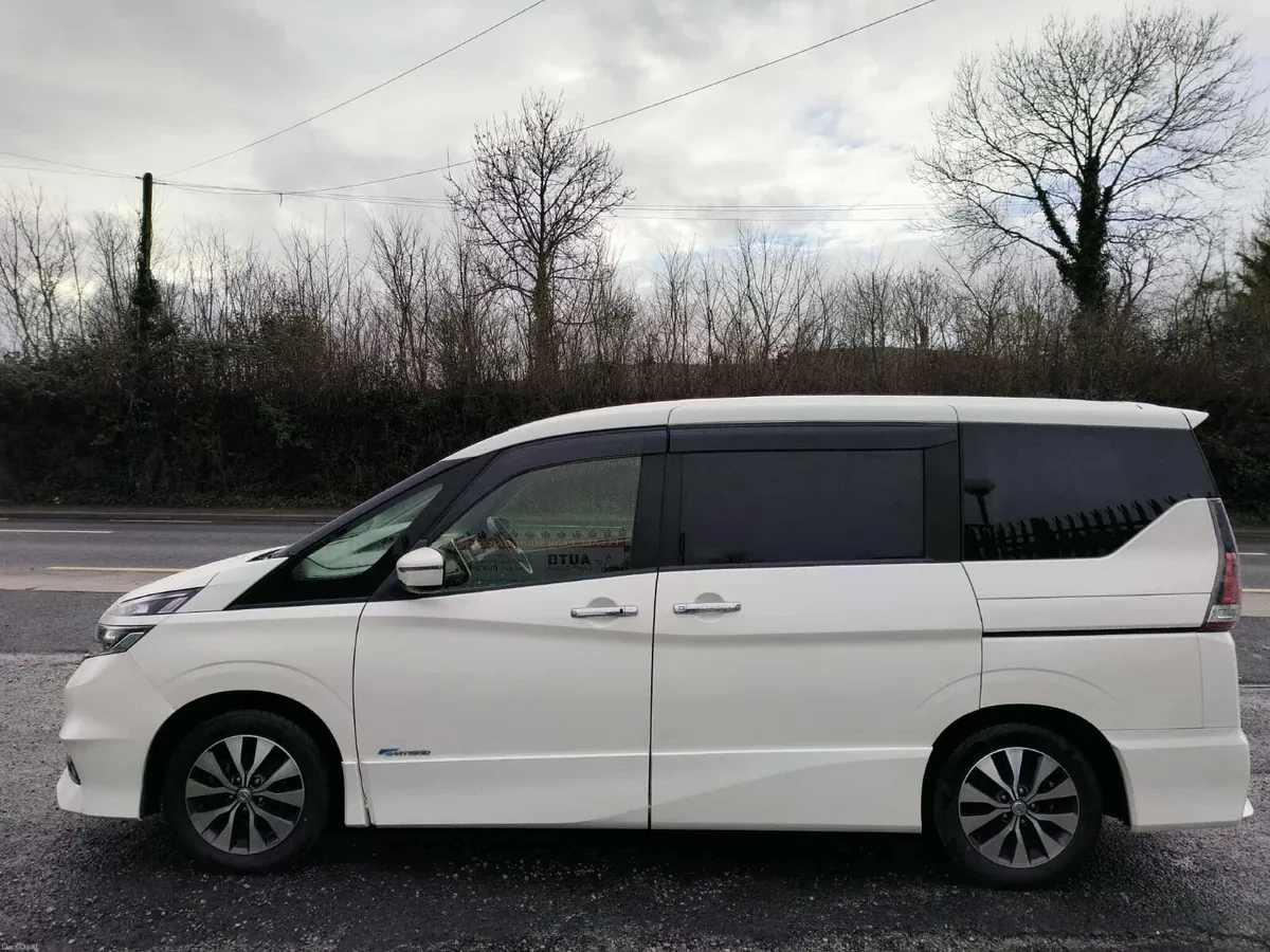 Nissan Serena Highway Star V8 SEATER Hybrid !!! - Image 4