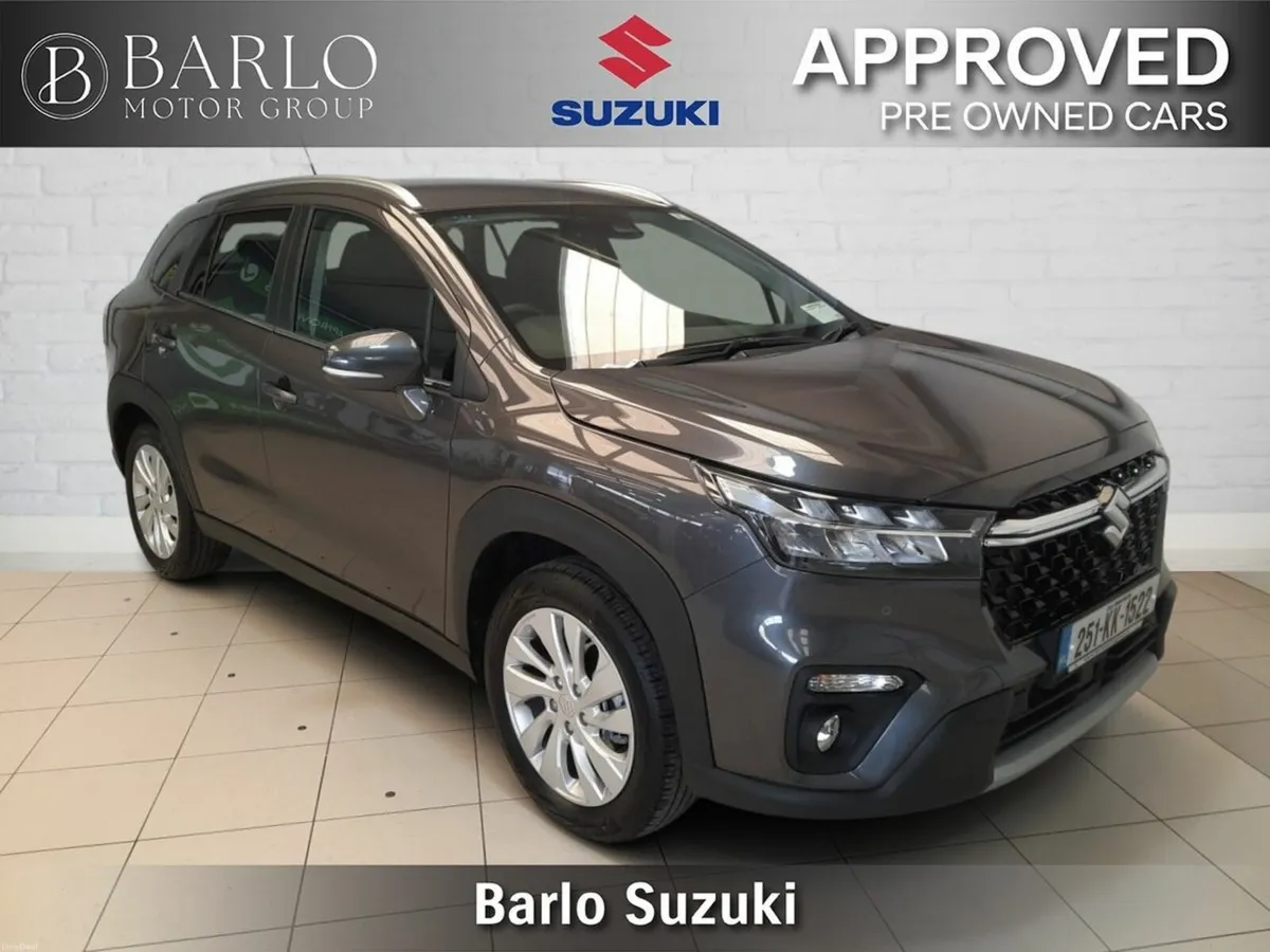 Suzuki S-CROSS hybrid motion - Image 1