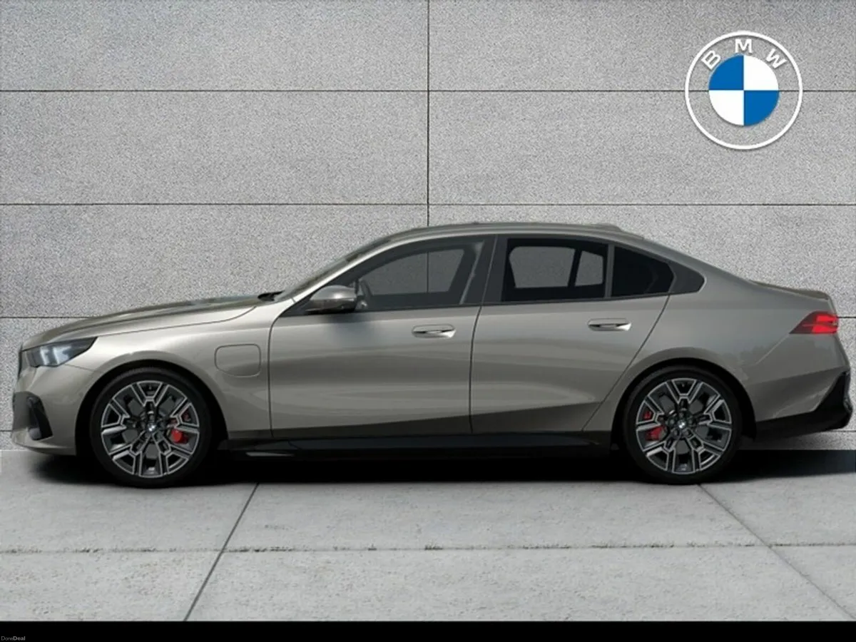 BMW 5-Series 530e M Sport Pro - Image 2