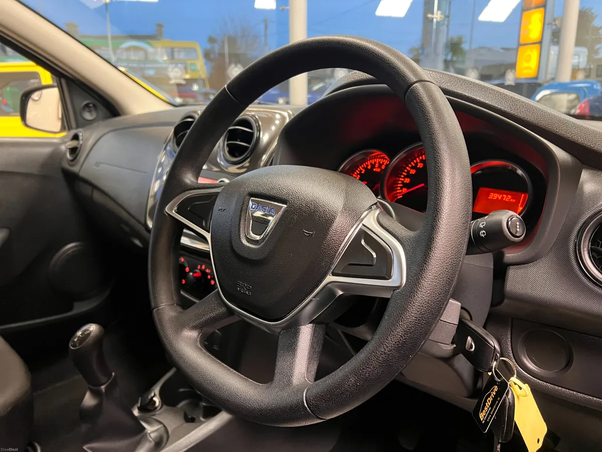 Only 39,000 Kms Low Kms As New 2020 Dacia Sandero - Image 3