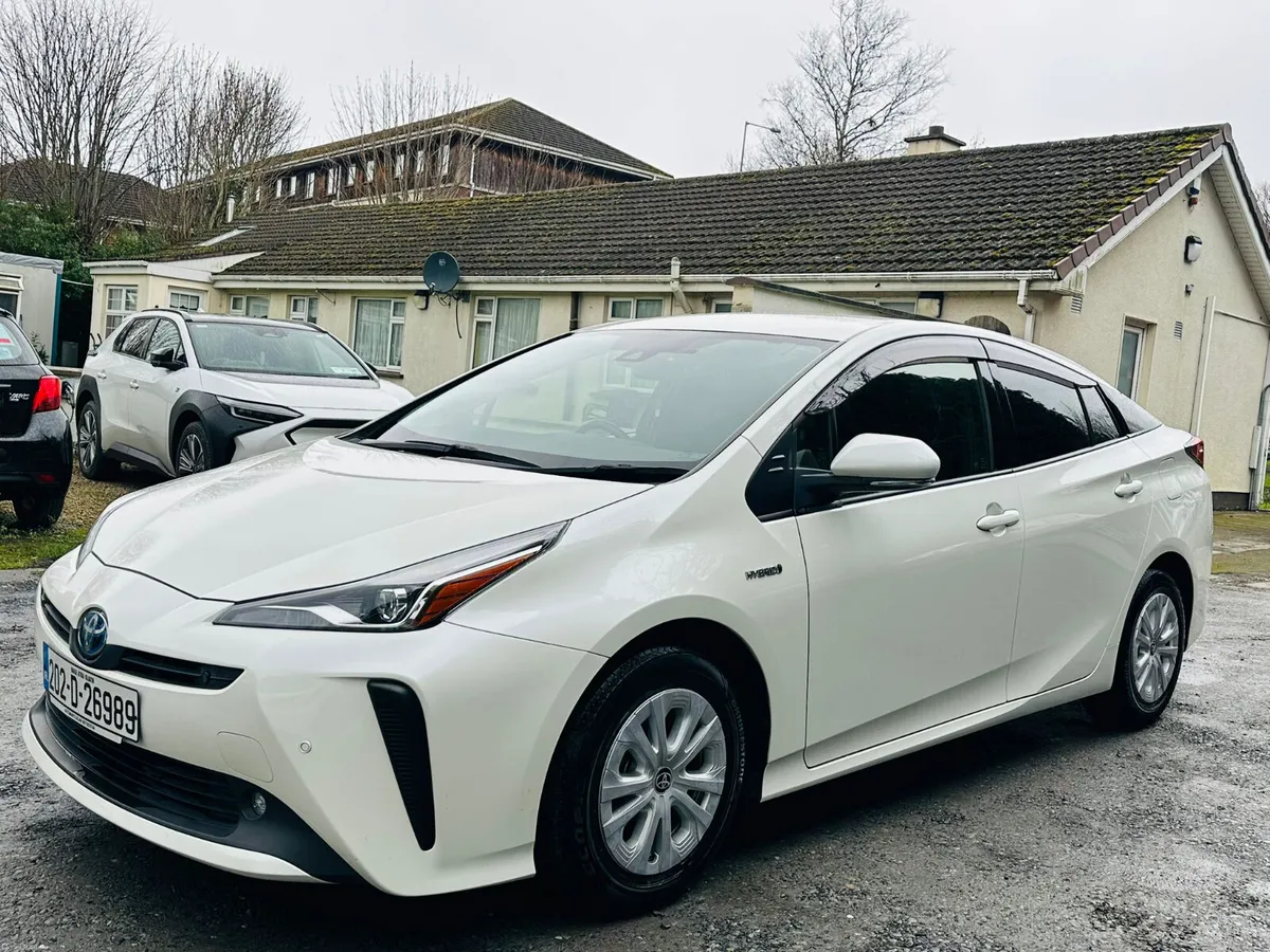 TOYOTA PRIUS 2020 HYRBID AUTOMATIC - Image 3