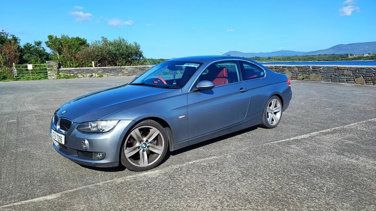 BMW 325i coupe 2007 (e92) - Image 1