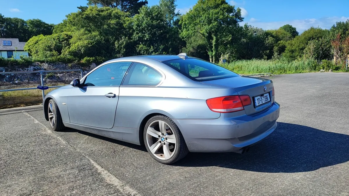 BMW 325i coupe 2007 (e92) - Image 3