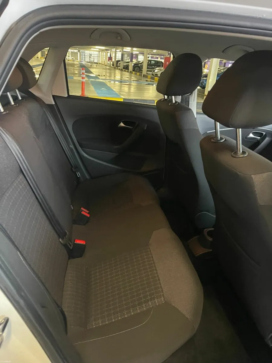 Volkswagen Polo 2015 - Image 4