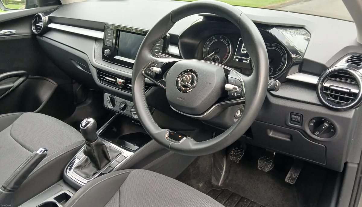 Skoda Fabia 2023 *AMBITION* 1.0 5dr - ONE OWNER - Image 6