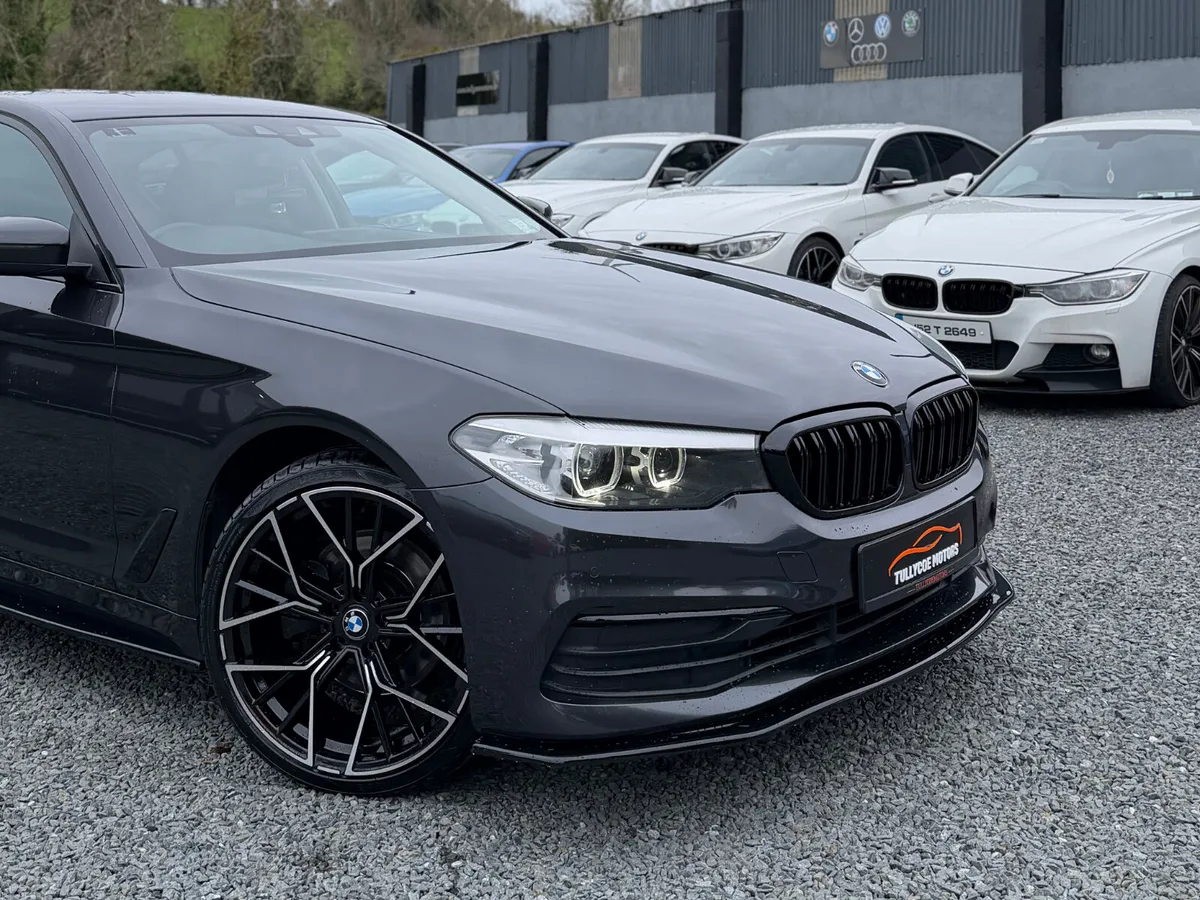 BMW G30 520D 2017 - Image 4