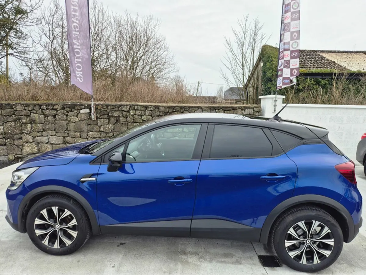 Renault Captur LIMITED EDITION NAEB TCE 90 5DR - Image 2