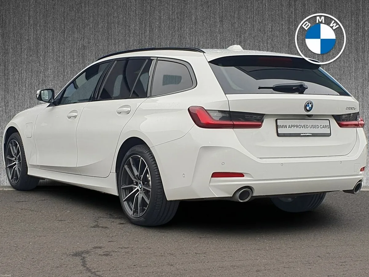 BMW 3-Series 330e Sport Touring - Image 3