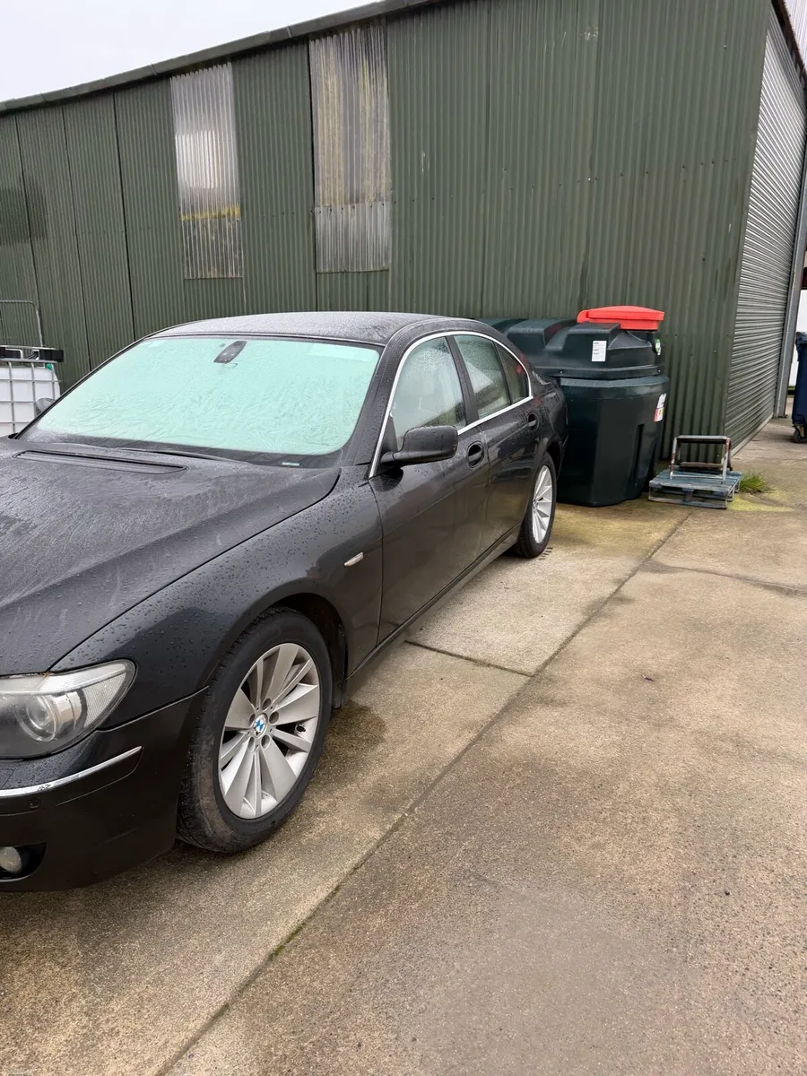 BMW 730 - Image 2