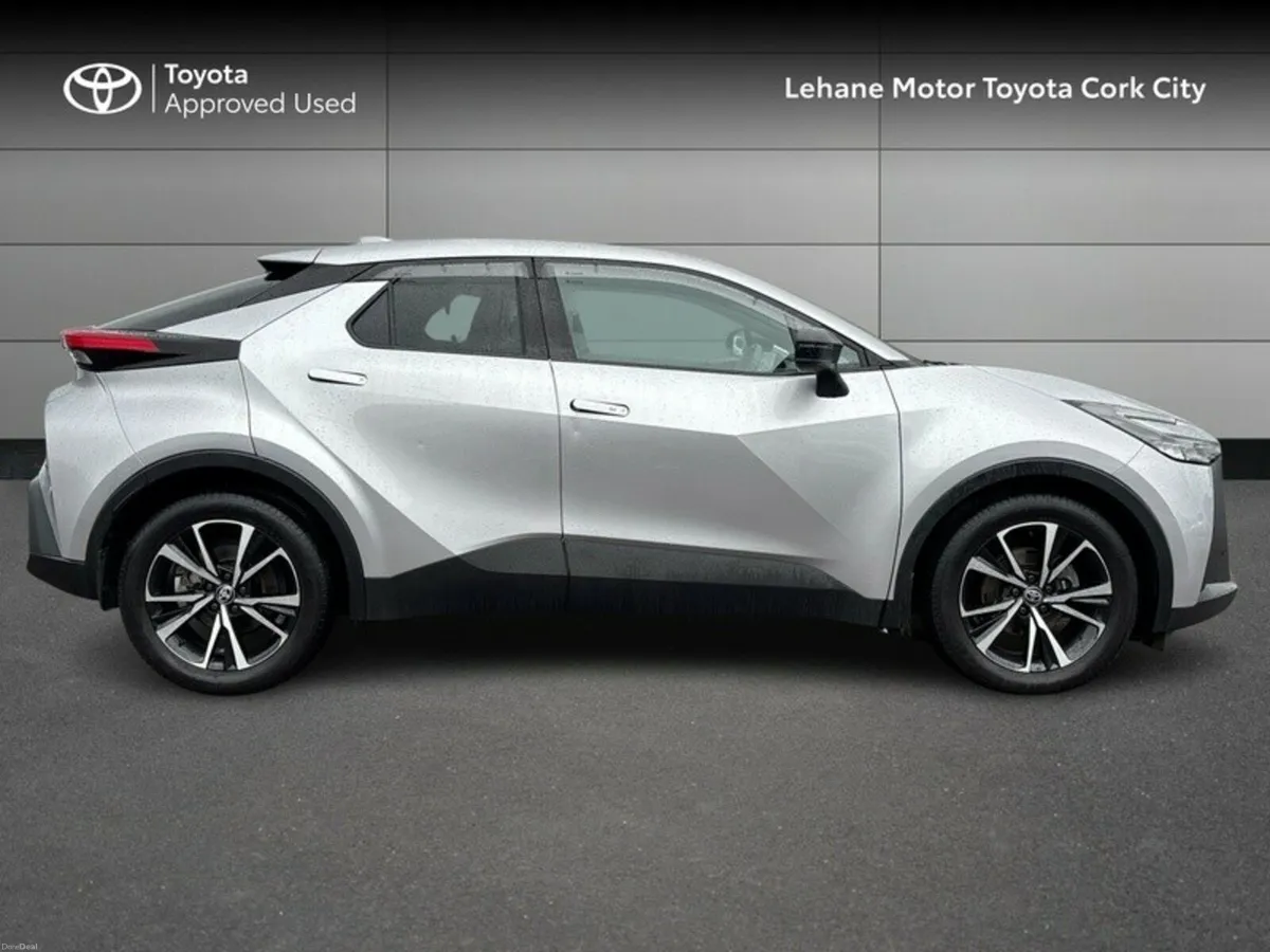 Toyota C-HR HYBRID SPORT - Image 3