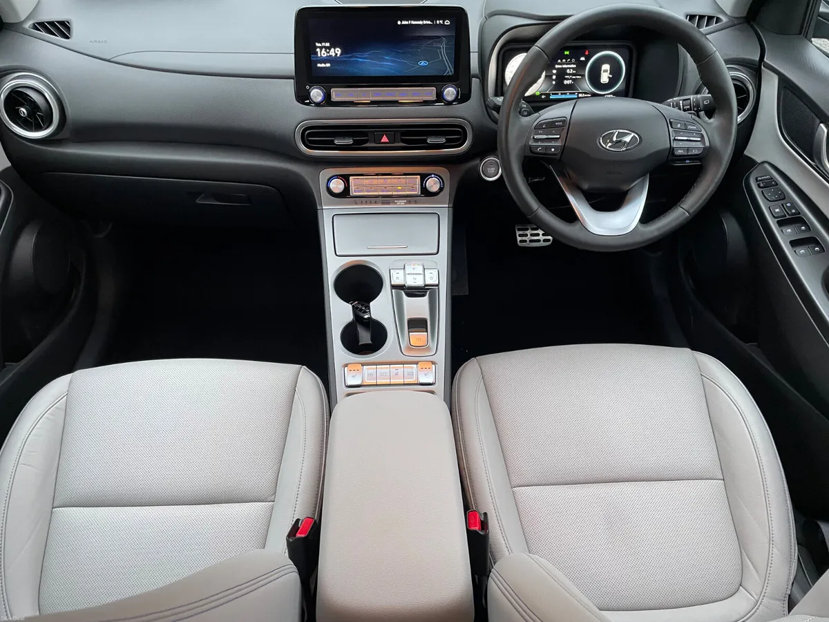 SE PREMIUM-64KW-LEATHER-IRISH CAR-APPLE PLAY- - Image 3
