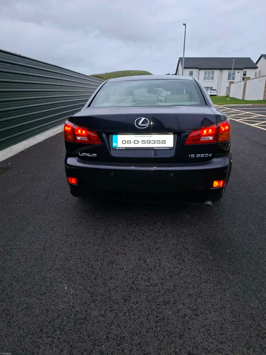 Lexus is220d - Image 2