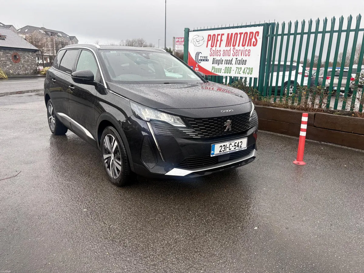 Peugeot 5008 2023 - Image 1