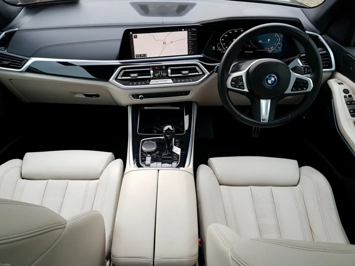 BMW X5 xDrive45e xLine - Image 4