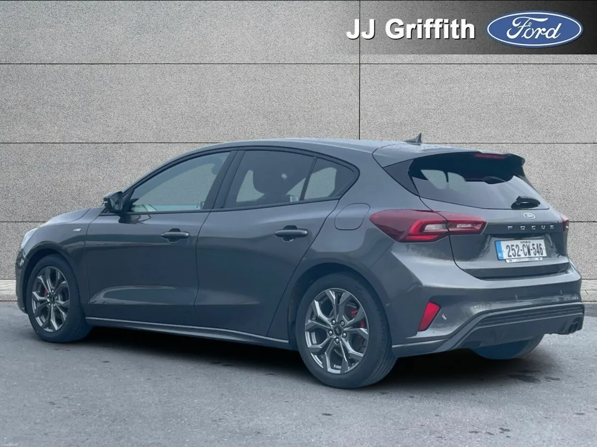 Ford Focus ST-Line 1.0L EcoBoost 125PS mHEV - Image 2