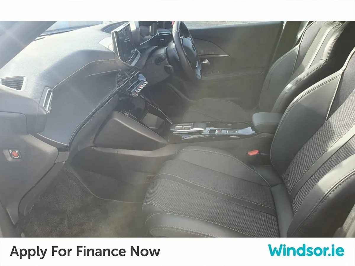 Peugeot 2008 IRISH CAR - EV GT156bhp (54 kWh)**Pri - Image 4