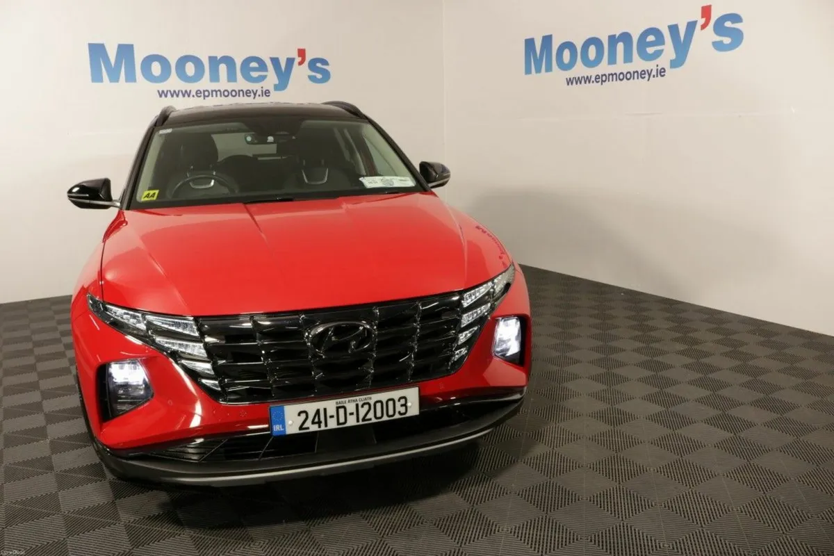 Hyundai Tucson EXECUTIVE PLUS 1.6L DIESEL SUV - Image 2