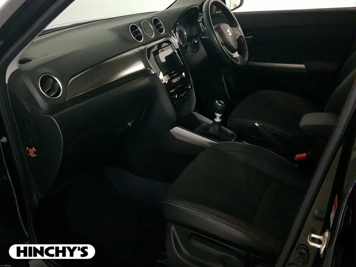 Suzuki Vitara 1.4 Hybrid SZ5 MT - Image 4