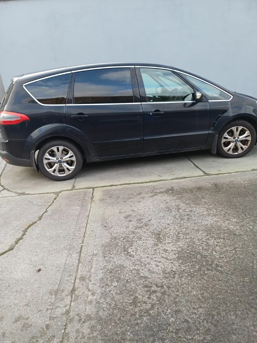 Ford S-Max 2012 - Image 1