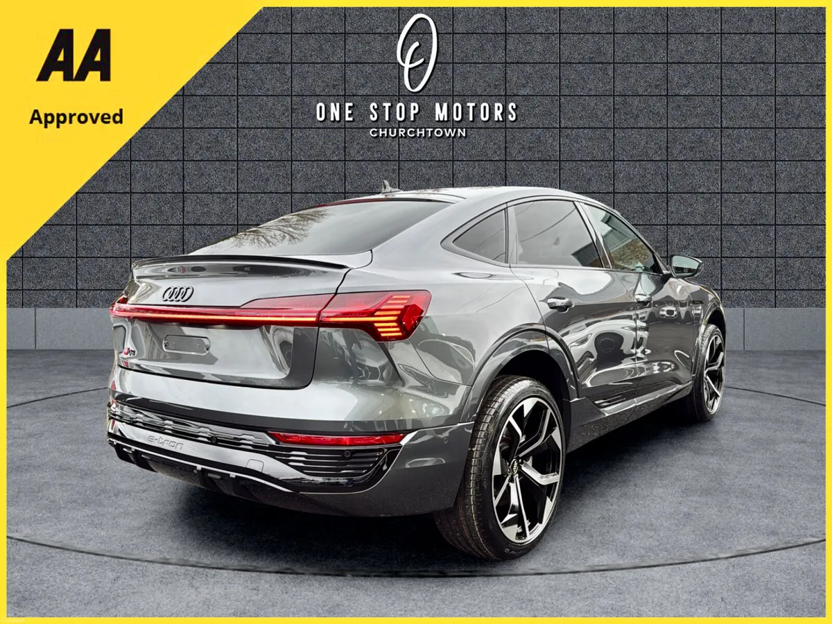 2024 Audi Q8 E-Tron 55 QUATTRO SLINE *BLACK ED* - Image 5