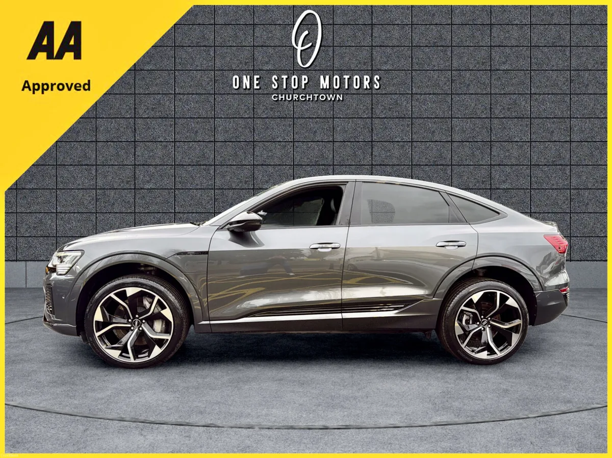 2024 Audi Q8 E-Tron 55 QUATTRO SLINE *BLACK ED* - Image 2