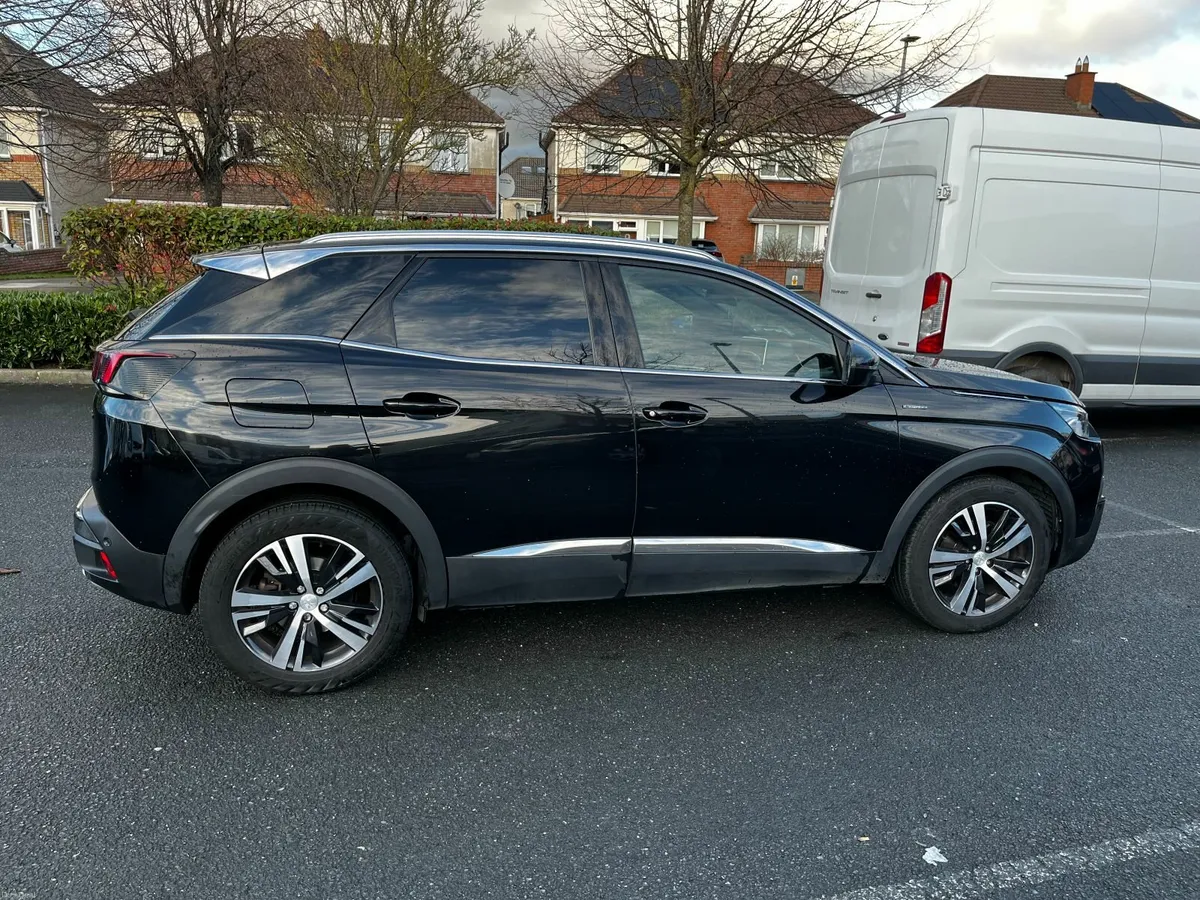 Peugeot 3008 2020 - Image 2