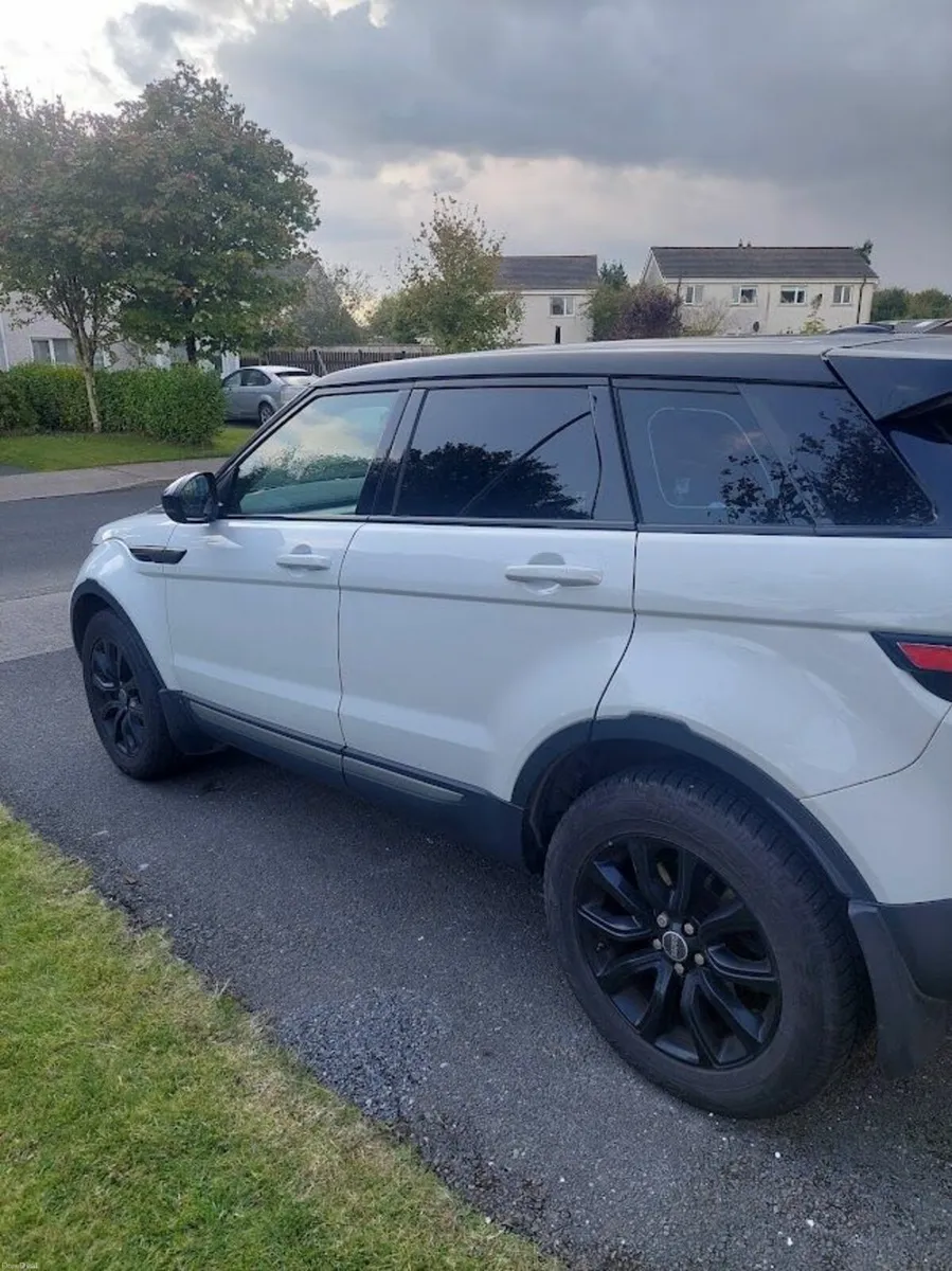 Land Rover Range Rover Evoque 2016 - Image 3