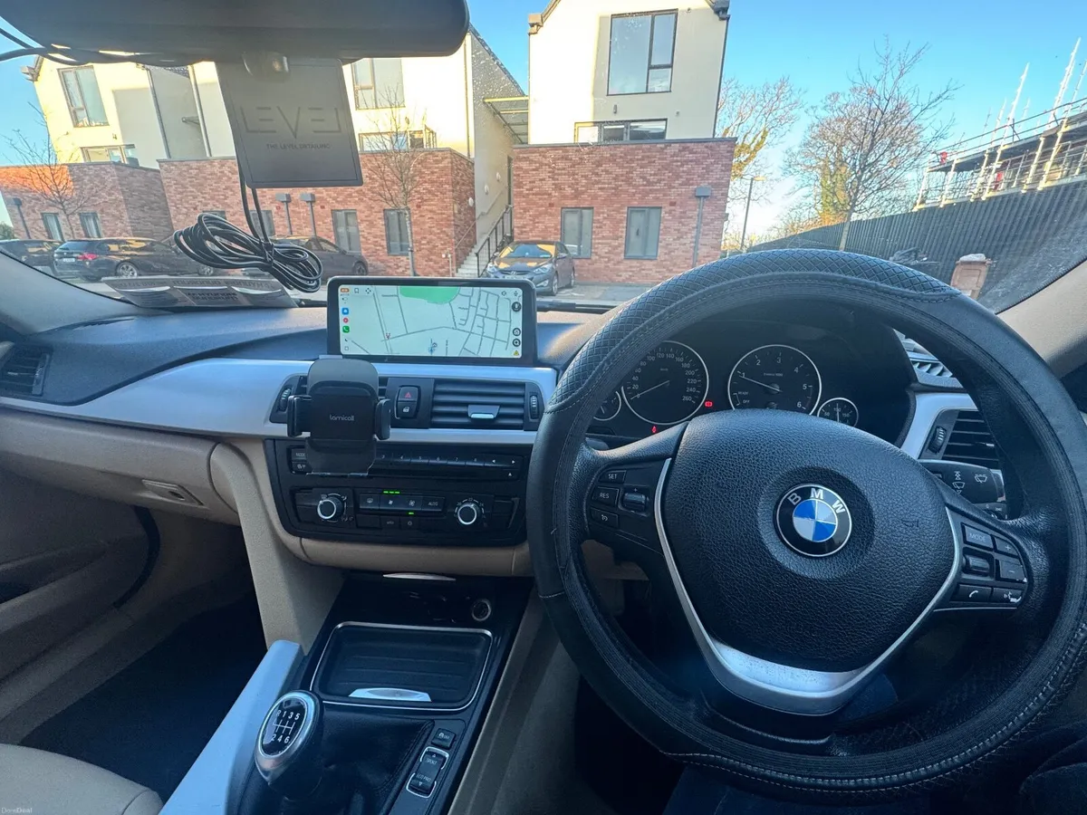 BMW 3-Series 2012 - Image 3