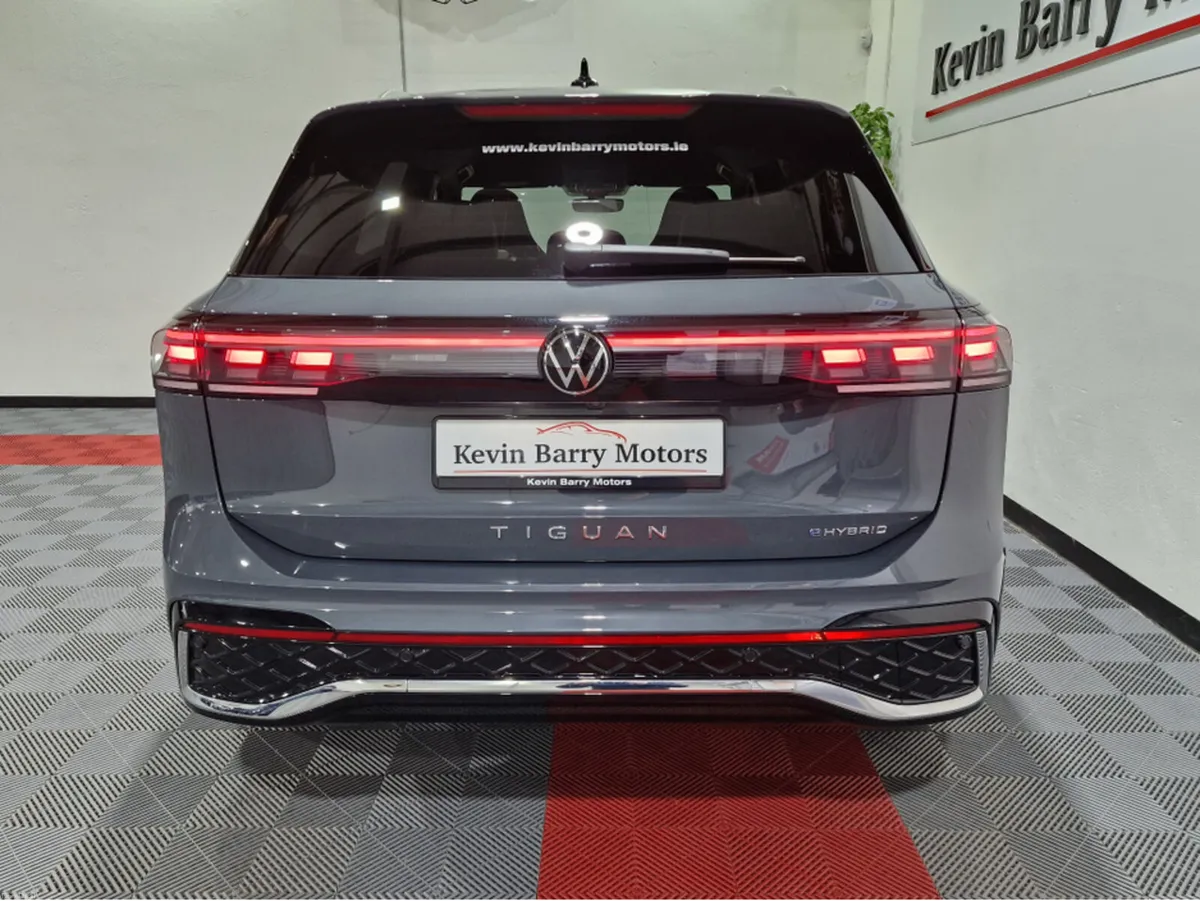 Volkswagen Tiguan 1.5TSi PHEV R-LINE AUTOMATIC **O - Image 3