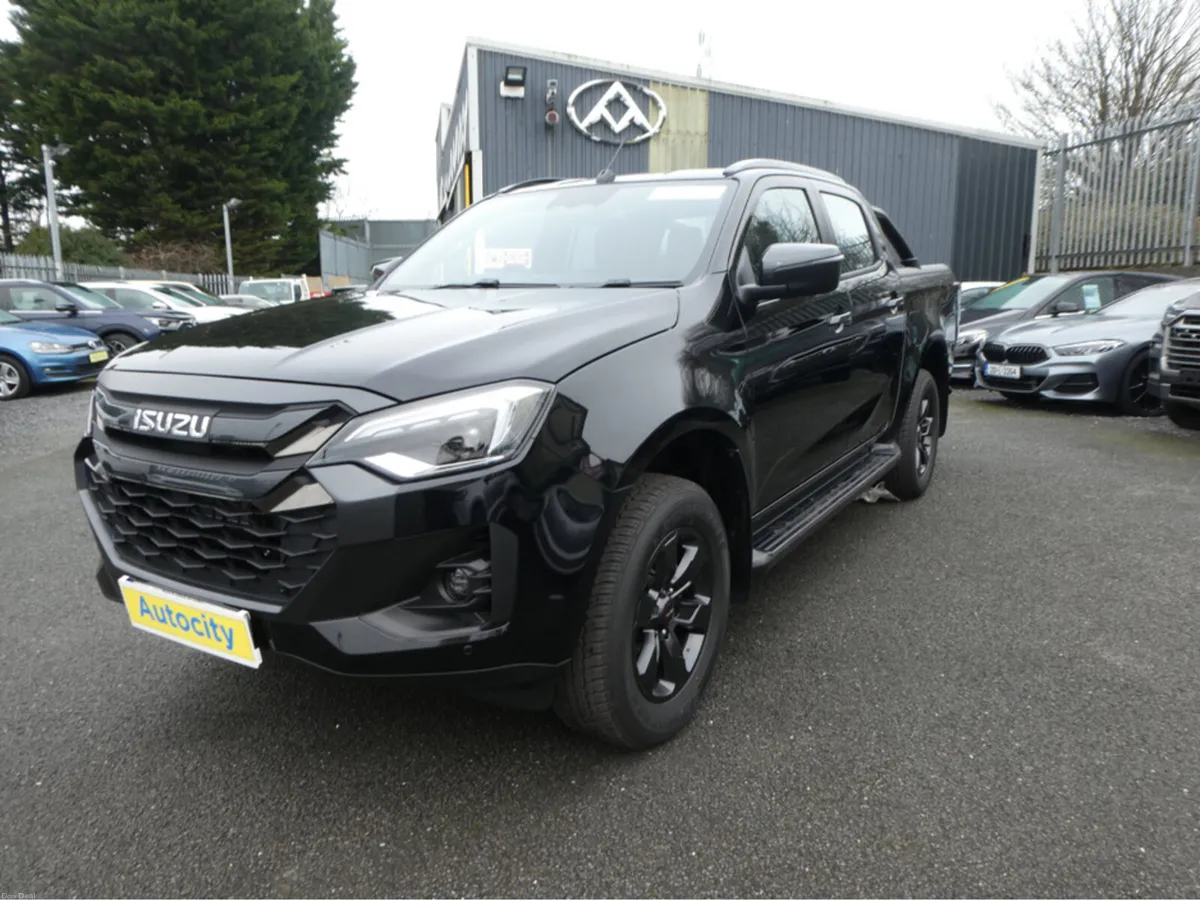 Isuzu D-Max LSE WITH ROLLER TOP - Image 3