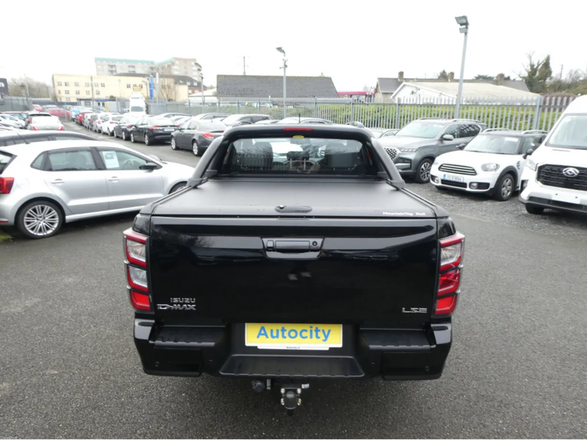 Isuzu D-Max LSE WITH ROLLER TOP - Image 5