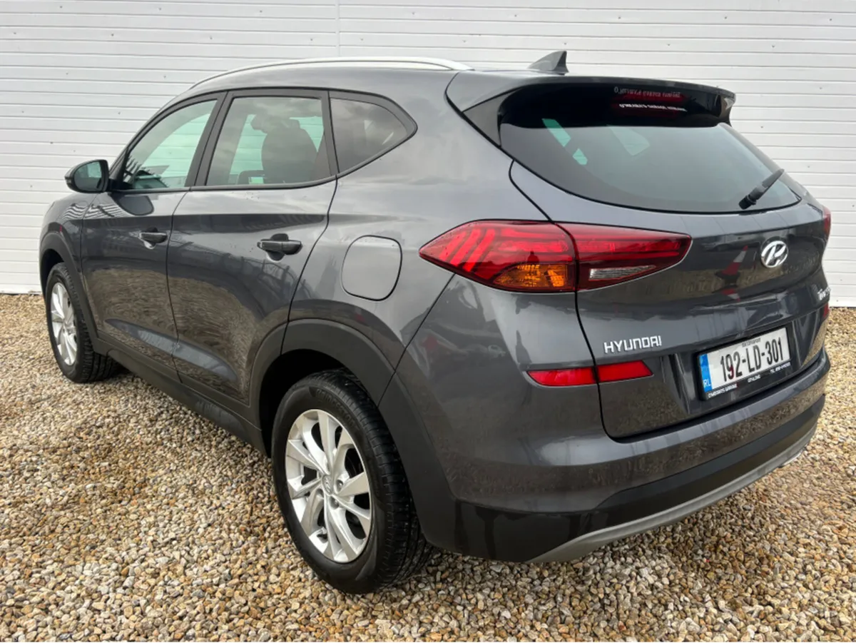 Hyundai Tucson 1.6 SE NAV 115PS 5DR - Image 3