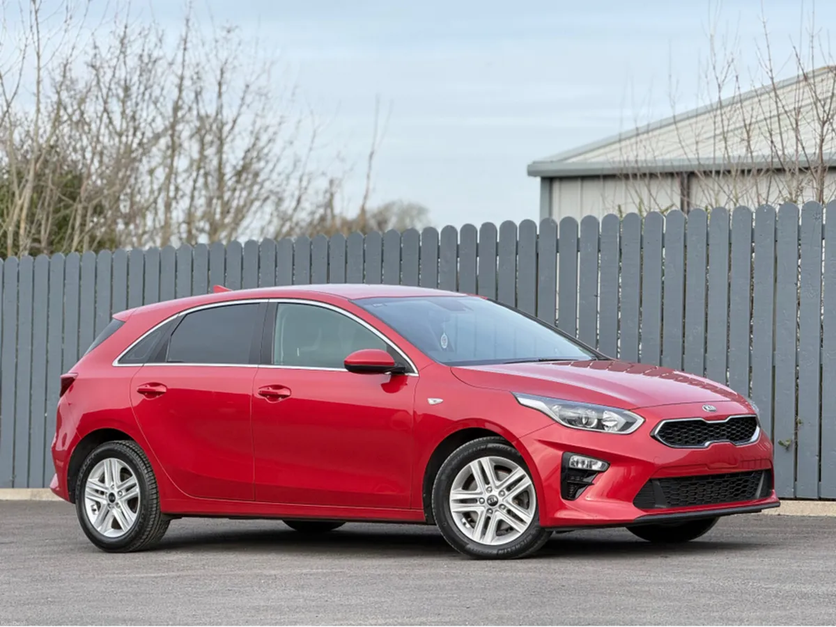 Kia Ceed 2022 KIA CEED 1.6 DIESEL MHEV - Image 2