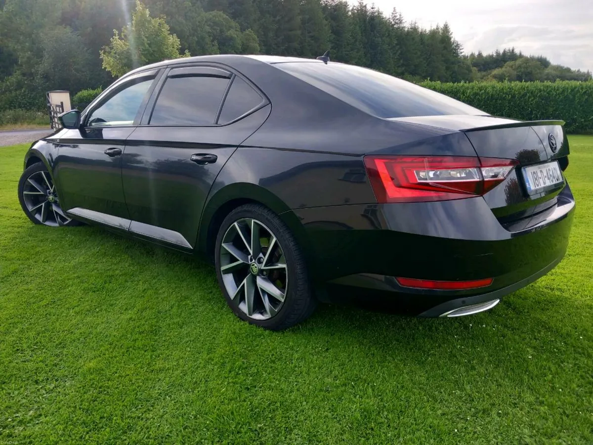 Skoda Superb - Image 2