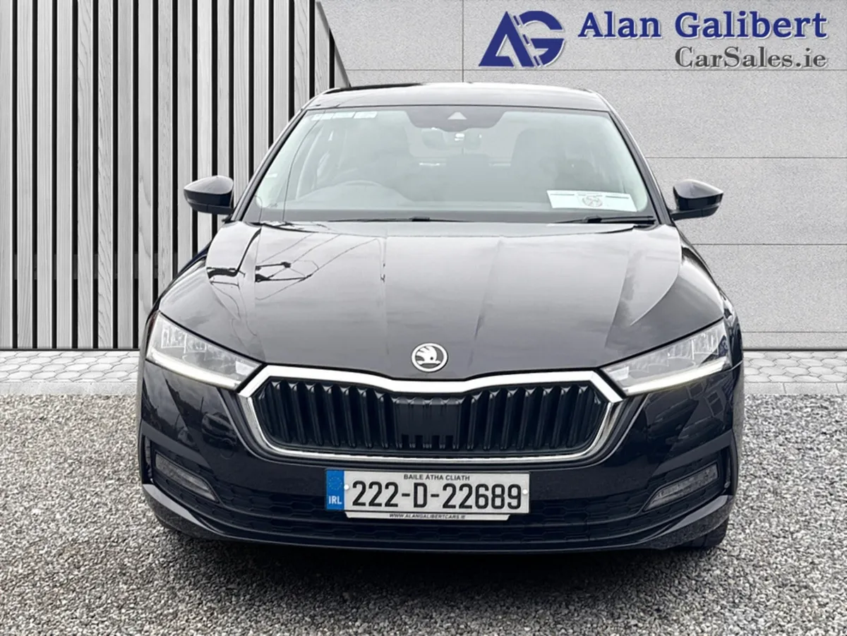 Skoda Octavia AMBITION 2.0 TDI 115HP 5DR - Image 4