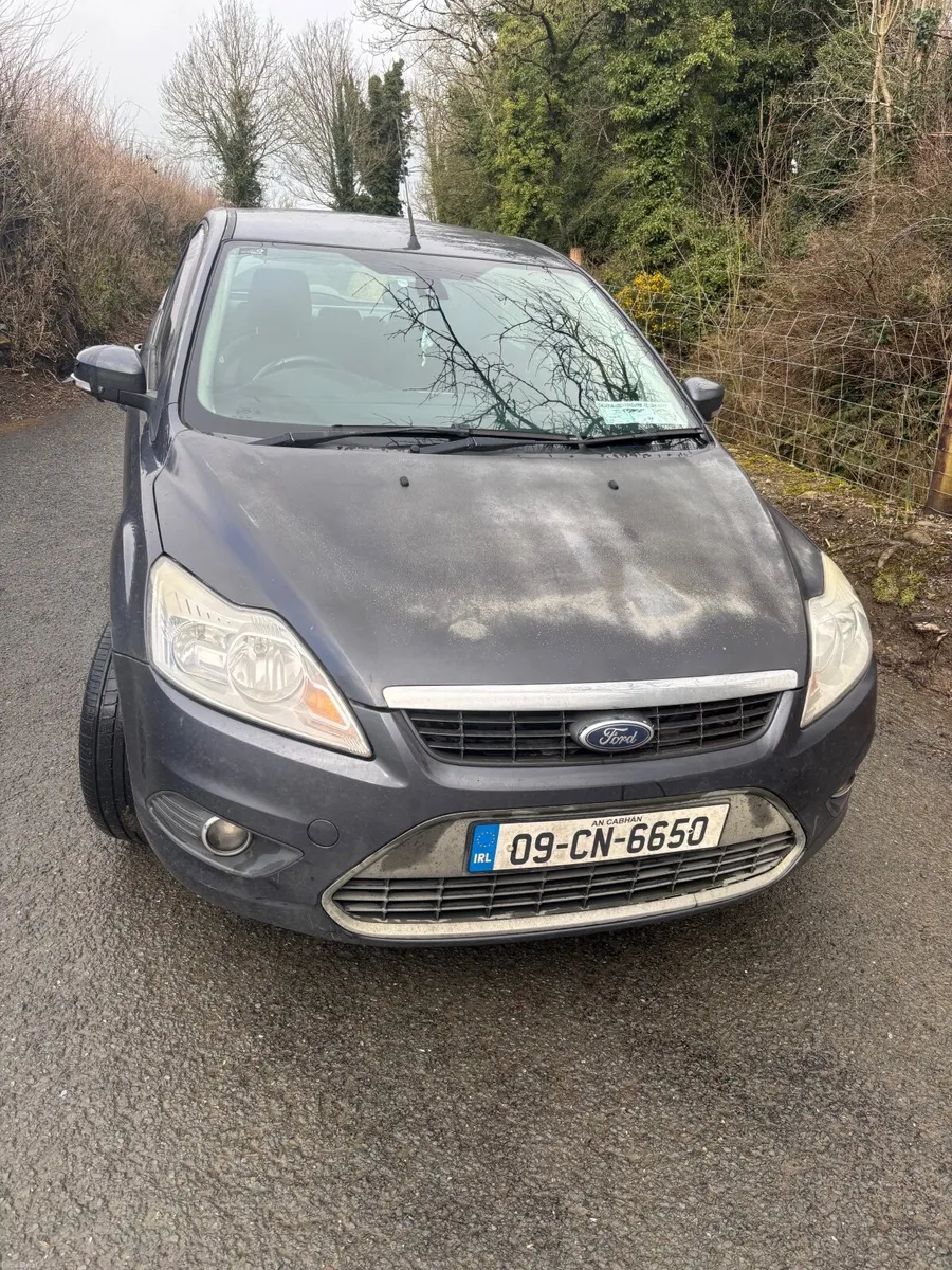 Ford Focus 2009 - Image 2