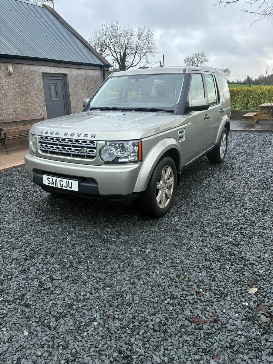 Land Rover Discovery 4 - Image 1