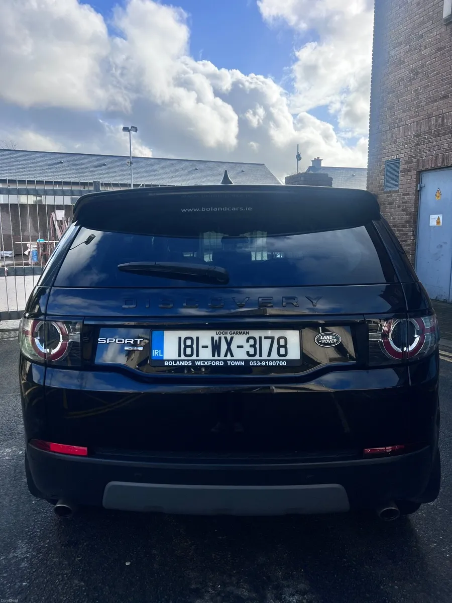 Land Rover Discovery Sport 2018 - Image 2