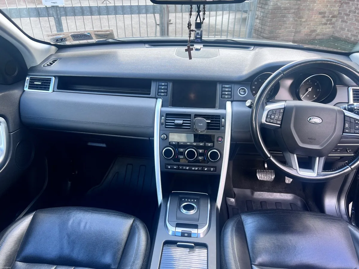 Land Rover Discovery Sport 2018 - Image 6